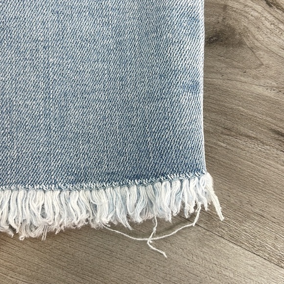 🔆BILLABONG🔆 SO CHEEkY JEAN SHORTS - Picture 7 of 13